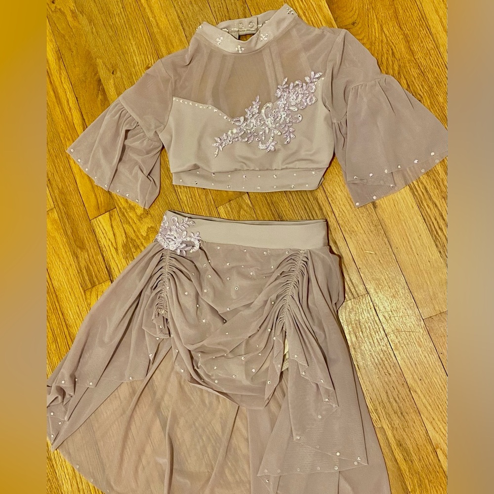 Kelle Mauve(light purple) Embellished Dance Costume Set - Two-Piece